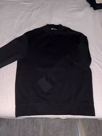 Zara Langarmshirt in Schwarz