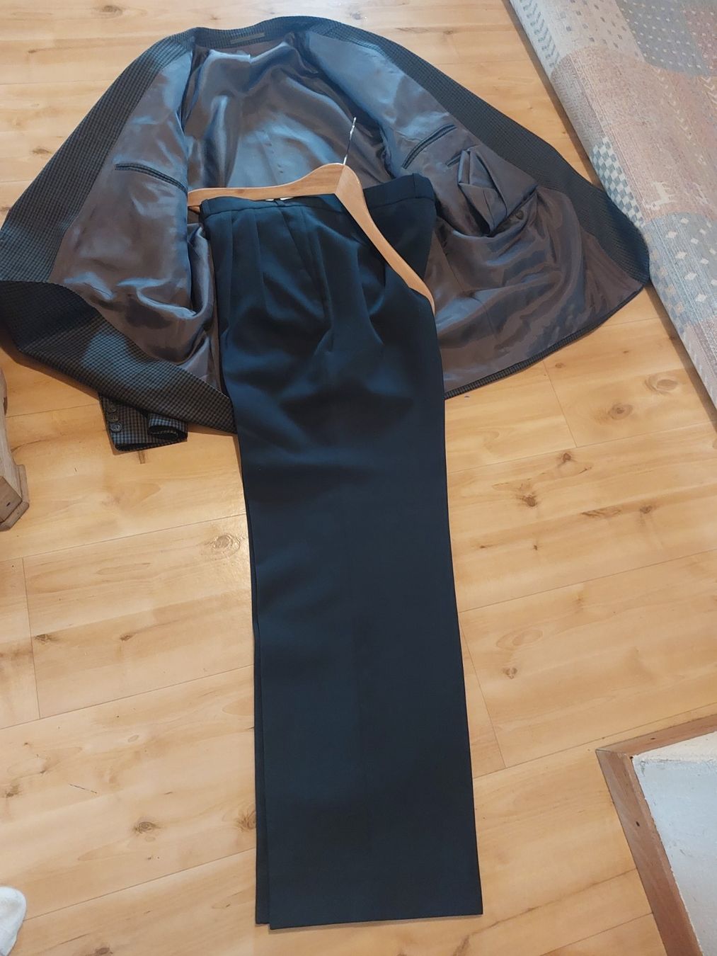 Costumi: Herrenkleid Gr 54 Hose 48 – Nuovo e nell'imballaggio originale da Landquart venduto da Cedes 3