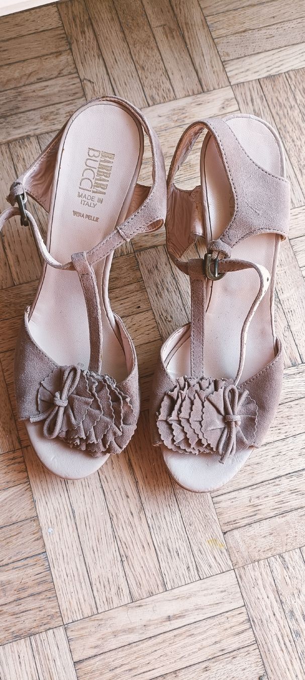 Scarpe da donna: Sandali camoscio beige numero 38 – Usato da Lugano venduto da ycd_rv8h