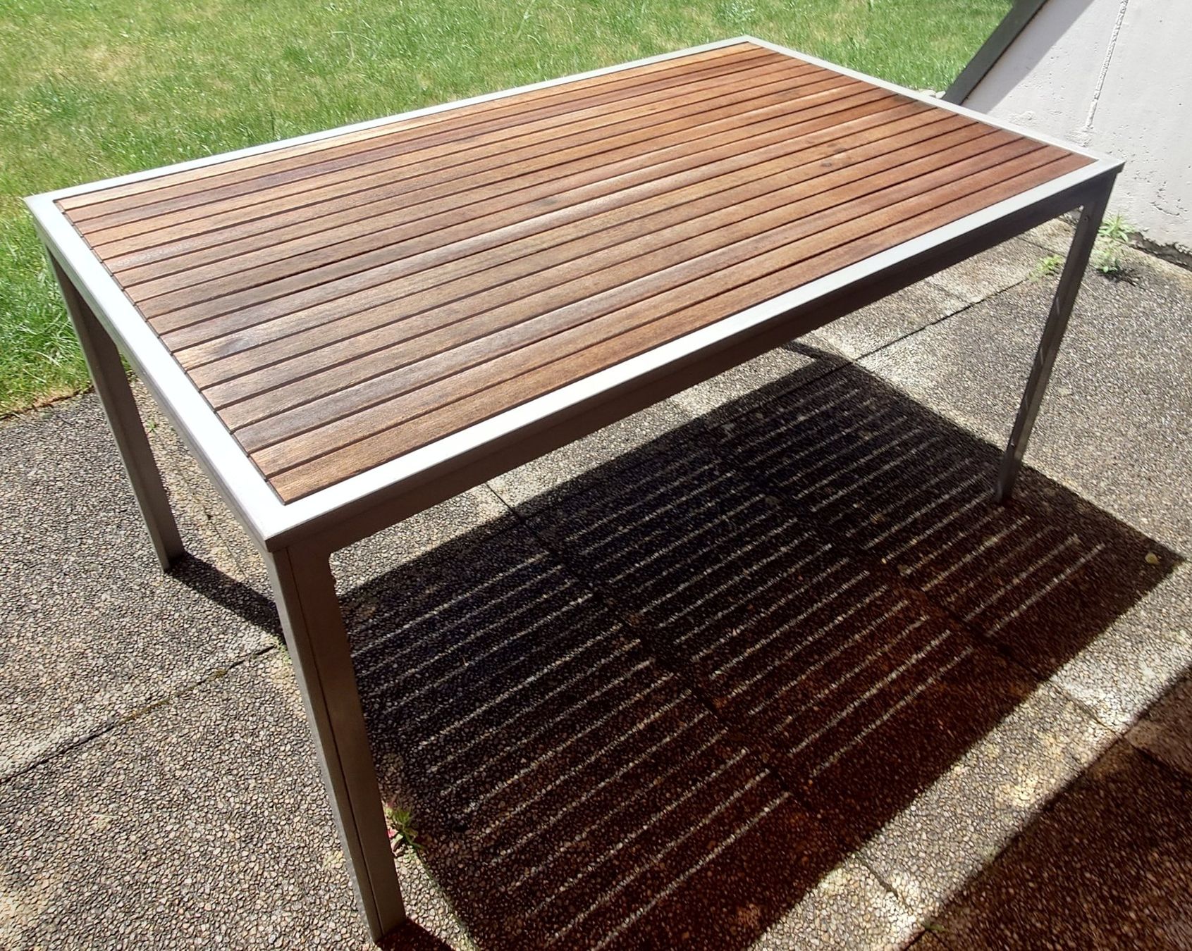 Tables: Gartentisch – D'occasion à Studen BE par crossfire99