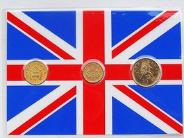 GROSSBRITANNIEN - Münzen vergoldet