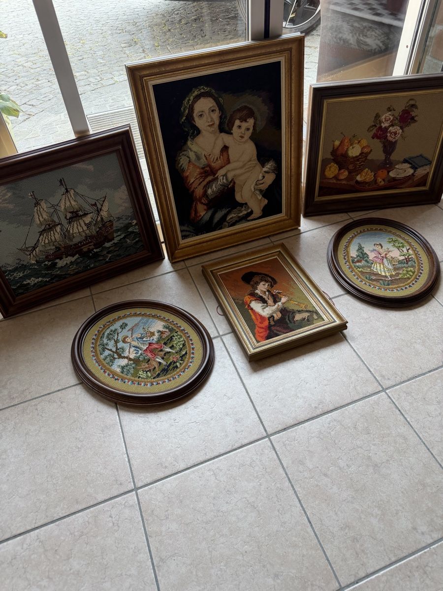 Dipinti: Bild Stickerei Sammlung – Usato da Plasselb venduto da SeislerBrocki