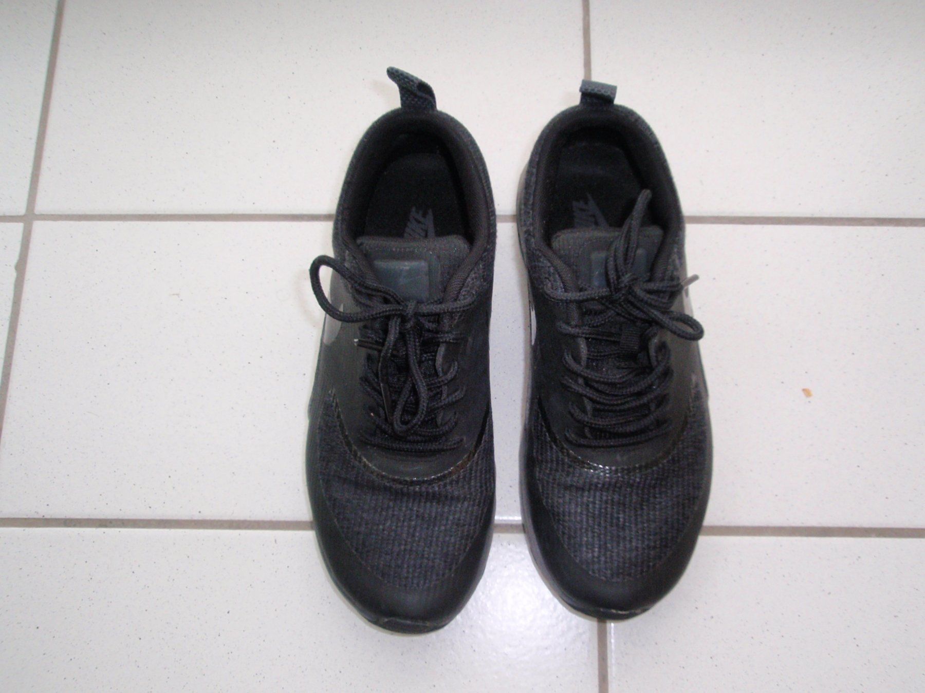 Nike Scarpe per ragazze: Nike Air Max Thea Sneaker Grösse 35.5 – Usato da Basel venduto da fafa68 1