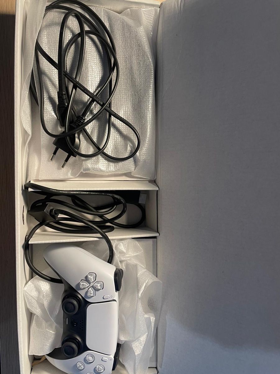 Sony Console: PlayStation5 Disc version (ps5) – Usato da Zürich venduto da zmo_mz2z 9