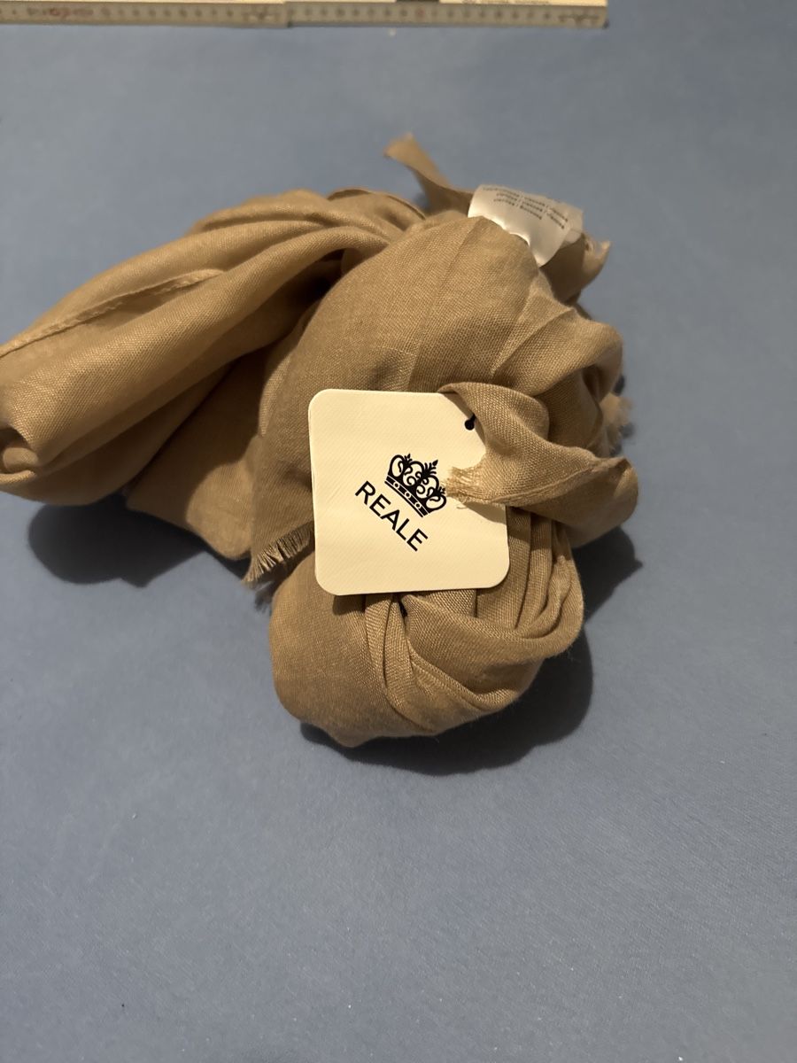 Foulard & Sciarpe: Schal REALE beige, Fransen, neu – Nuovo (secondo la descrizione) da Zermatt venduto da Oli4.c