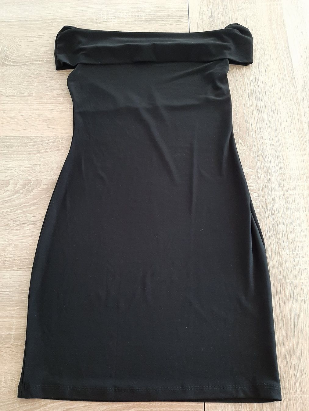 Pull&Bear Robes: Elegantes Kleid schwarz , Gr. M , Pull & Bear – D'occasion à Menziken par Rien1