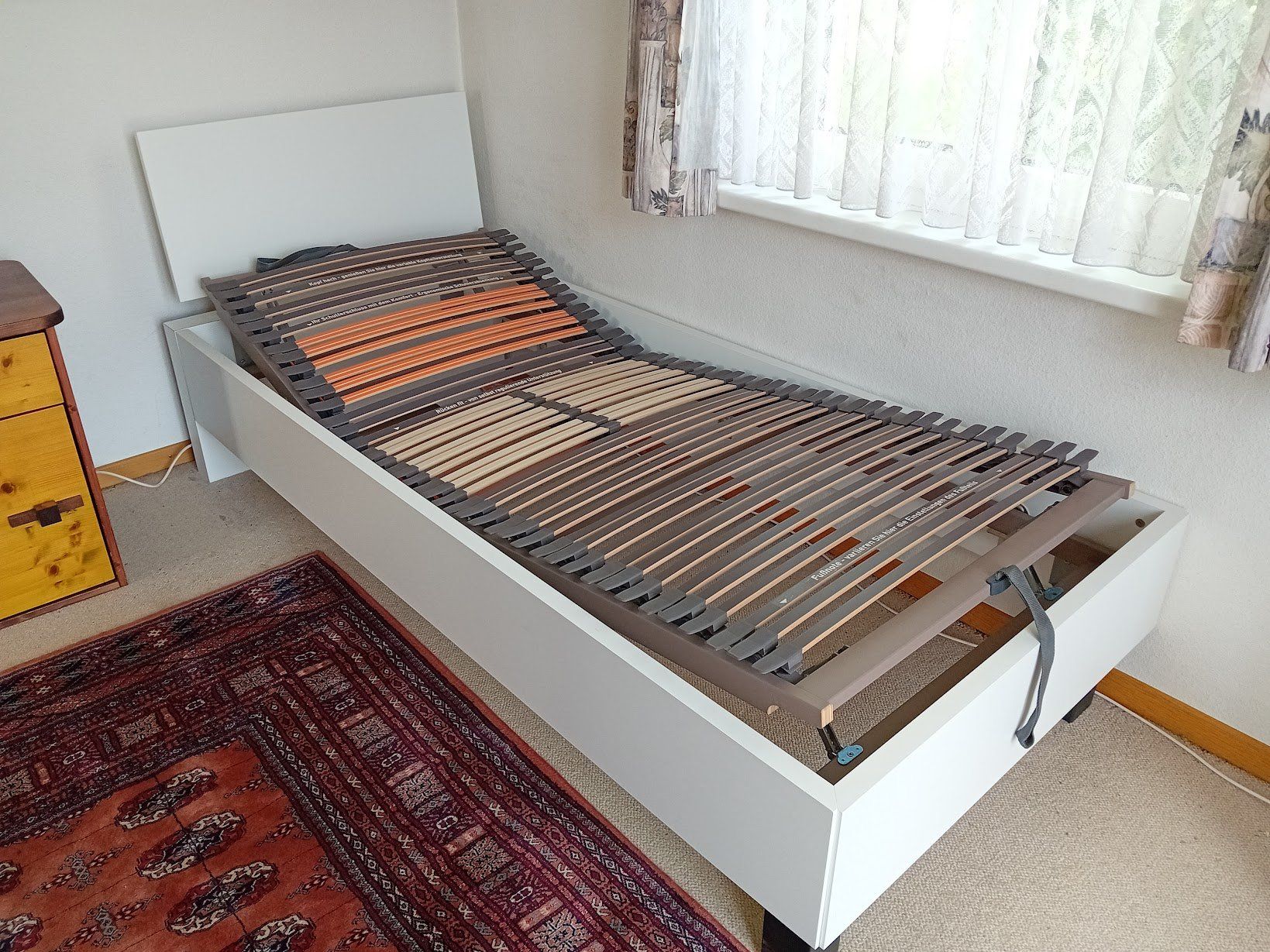Letti: Bett mit Rost 200x90cm – Usato da Wolfhausen venduto da cmos101