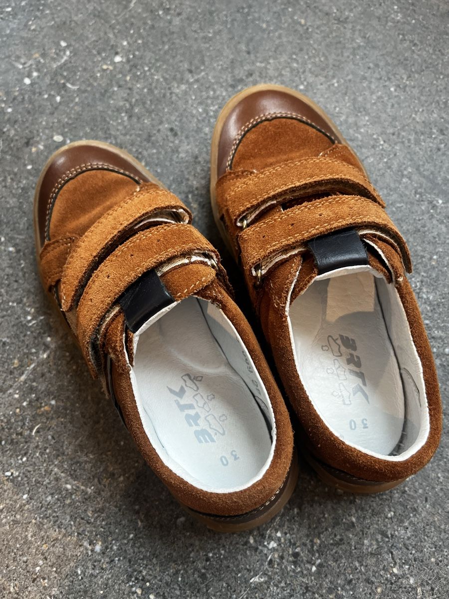 Crocs Scarpe per ragazzi: Crocs Gummistiefel C13 & Leder Schuhe 30 – Nuovo (secondo la descrizione) da Davos Dorf venduto da AJRMBA 3