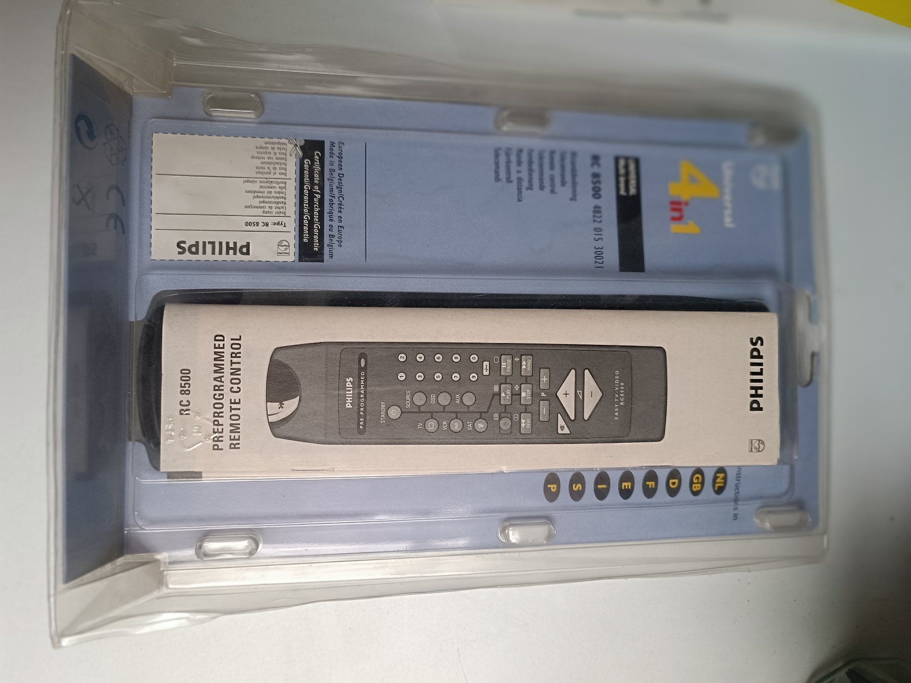 Philips Telecomandi: Télécommande universelle Philips RC 8500, 4 en 1, neuve! – Nuovo e nell'imballaggio originale da St-Ursanne venduto da Nounouche 1