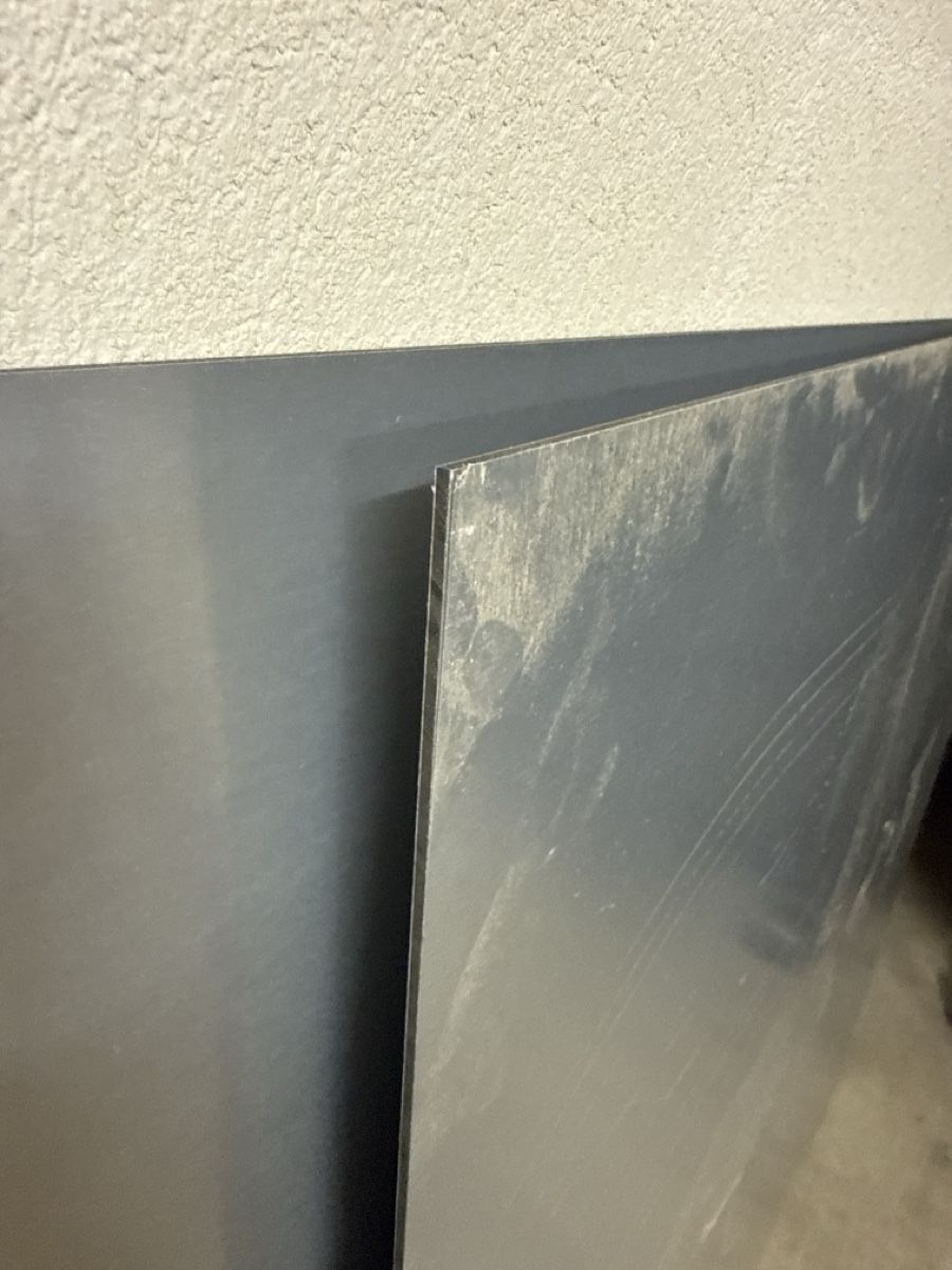 Piatti di portata: 2 Stück, Alucobond Platte – Usato da Effretikon venduto da a.husejni01 1
