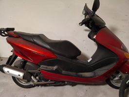 Motorroller Yamaha Majesty YP rot defekt