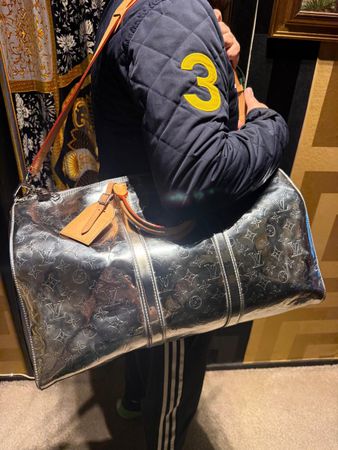 Louis Vuitton Keepall in SILBER