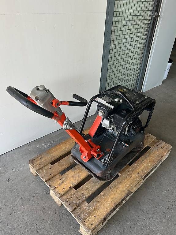 Hutter Tutte le macchine: Reversierbare Vibroplatte Hutter Mikasa MVH 150 GH – Usato da Grüningen venduto da Werk89.zuerich 6