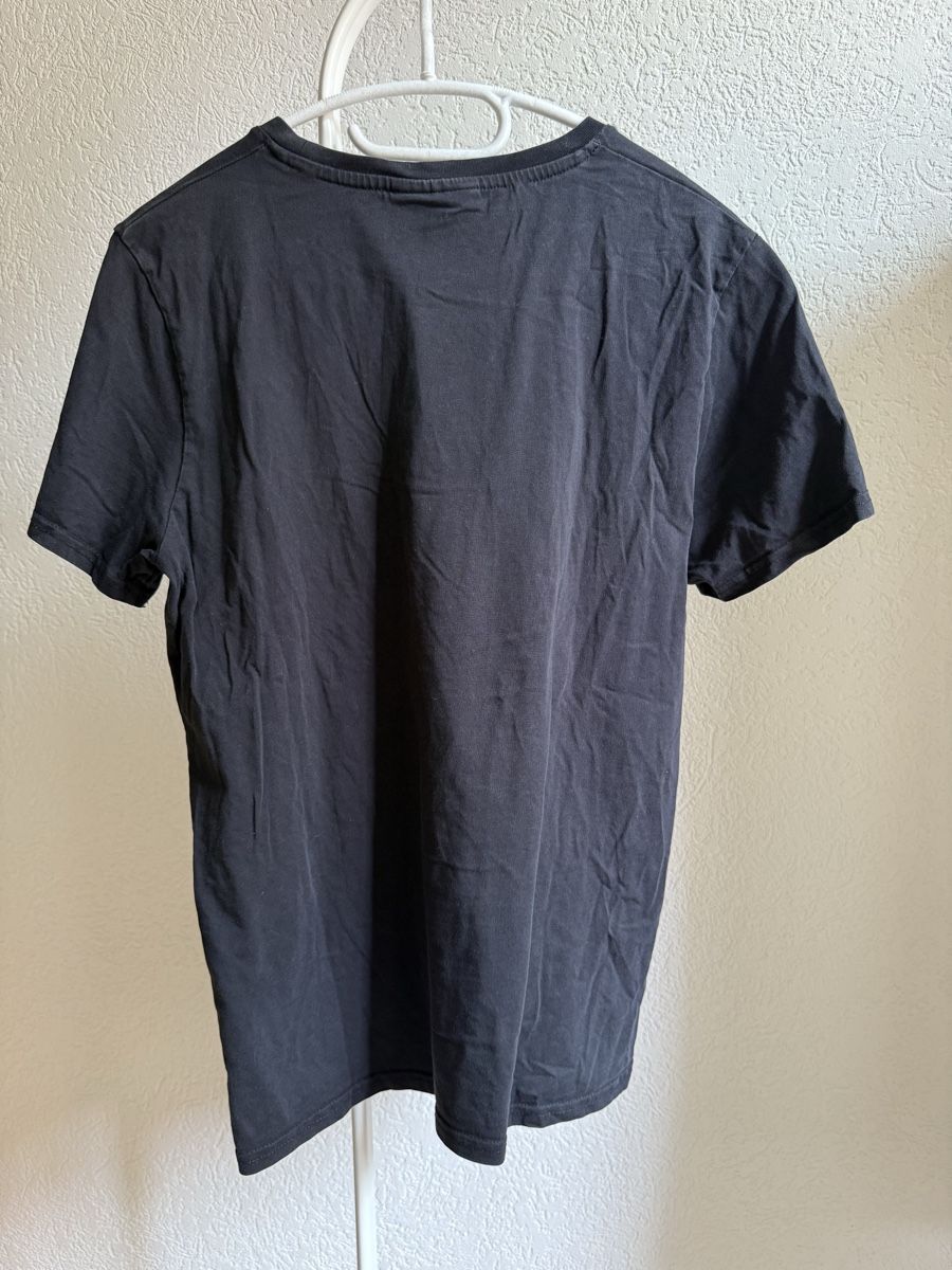T-Shirts: T-shirt noir impression gorille Closure, t.M/38 – Gebraucht aus Tavannes von Thriftshop 2