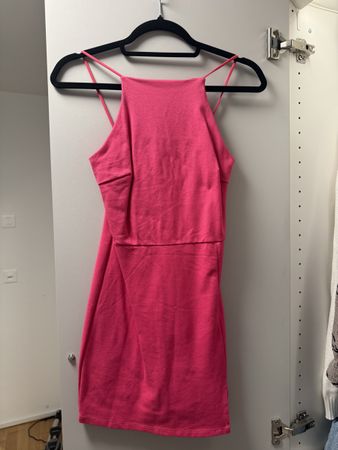 Sommerkleid Pink von Stradivarius, Grösse S, Top Zustand