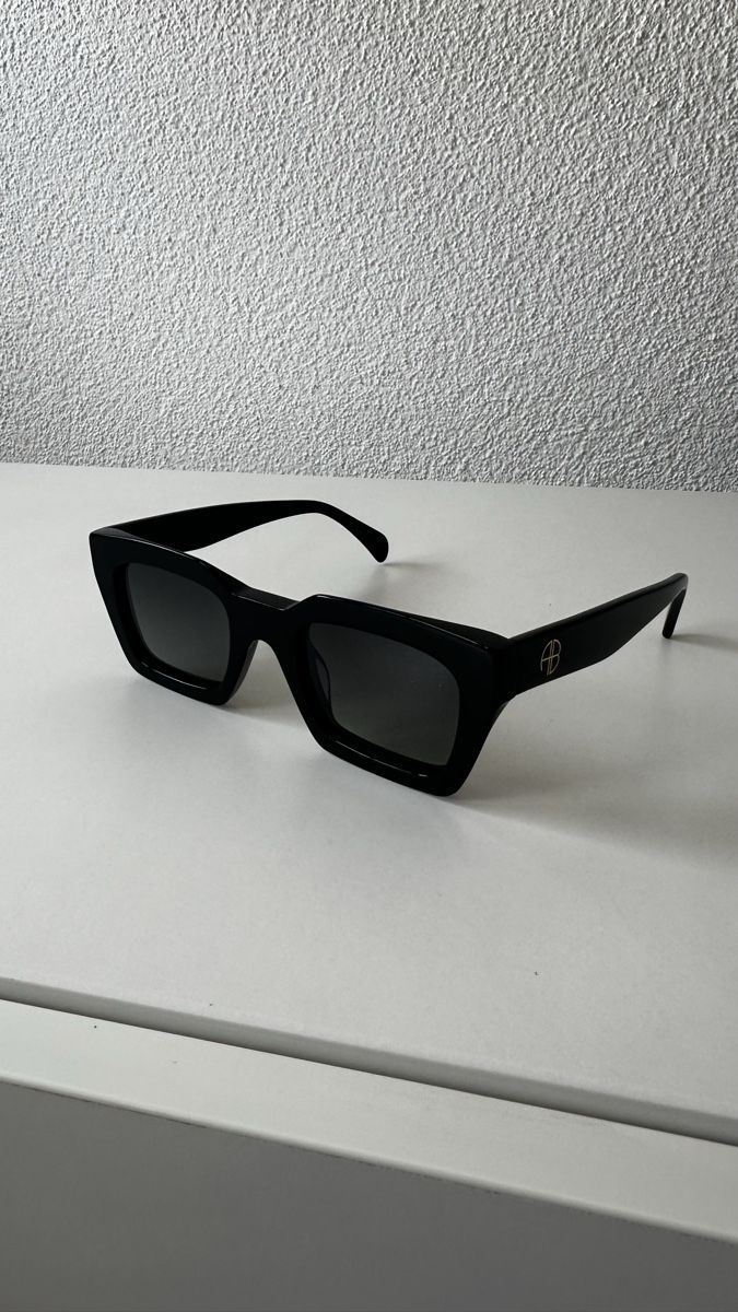 Anine Bing Occhiali & Lenti: Authentic Anine Bing Sunglasses- Black – Usato da Luzern venduto da ida_hv2y 4