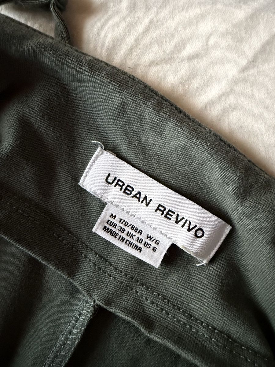 Vestiti: Dress green Ruched new condition – Nuovo (secondo la descrizione) da Zürich venduto da BettinaMarie2308 5