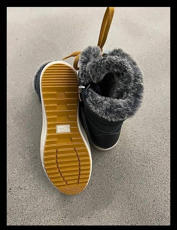 Chaussures femmes: Winterschuh- neu – D'occasion à Küssnacht am Rigi par Ginger027 2