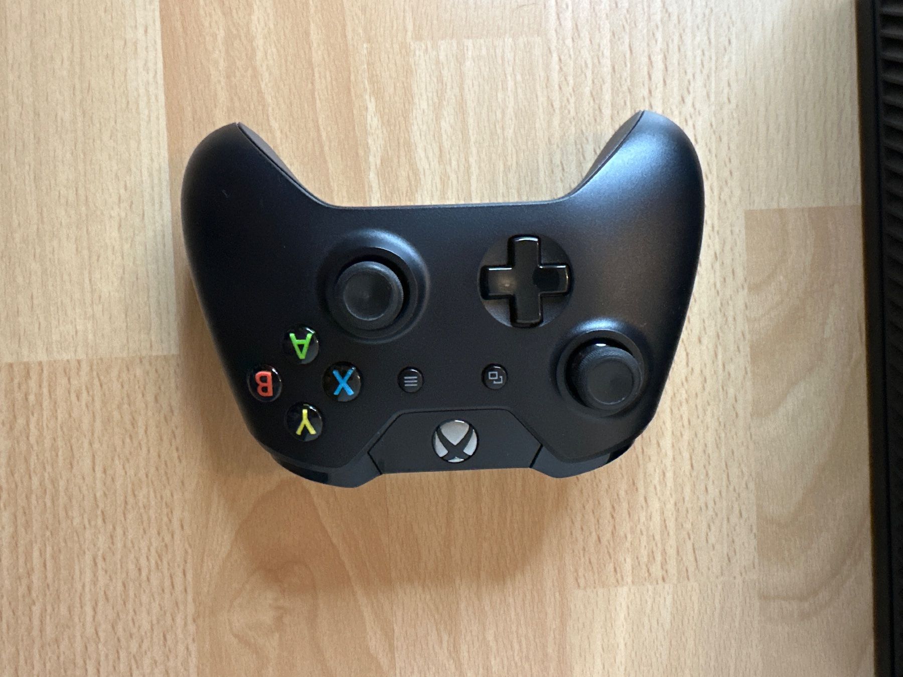 Microsoft Consoles: Xbox One Konsole mit OVP – D'occasion à St.gallen par taduz 1