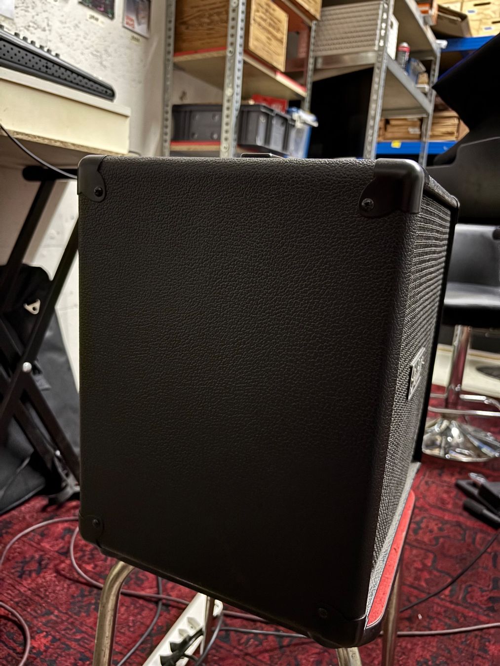 Casse acustiche: BluGuitar NANOCAB  1x12" Box – Usato da Nussbaumen AG venduto da MeiGit 4