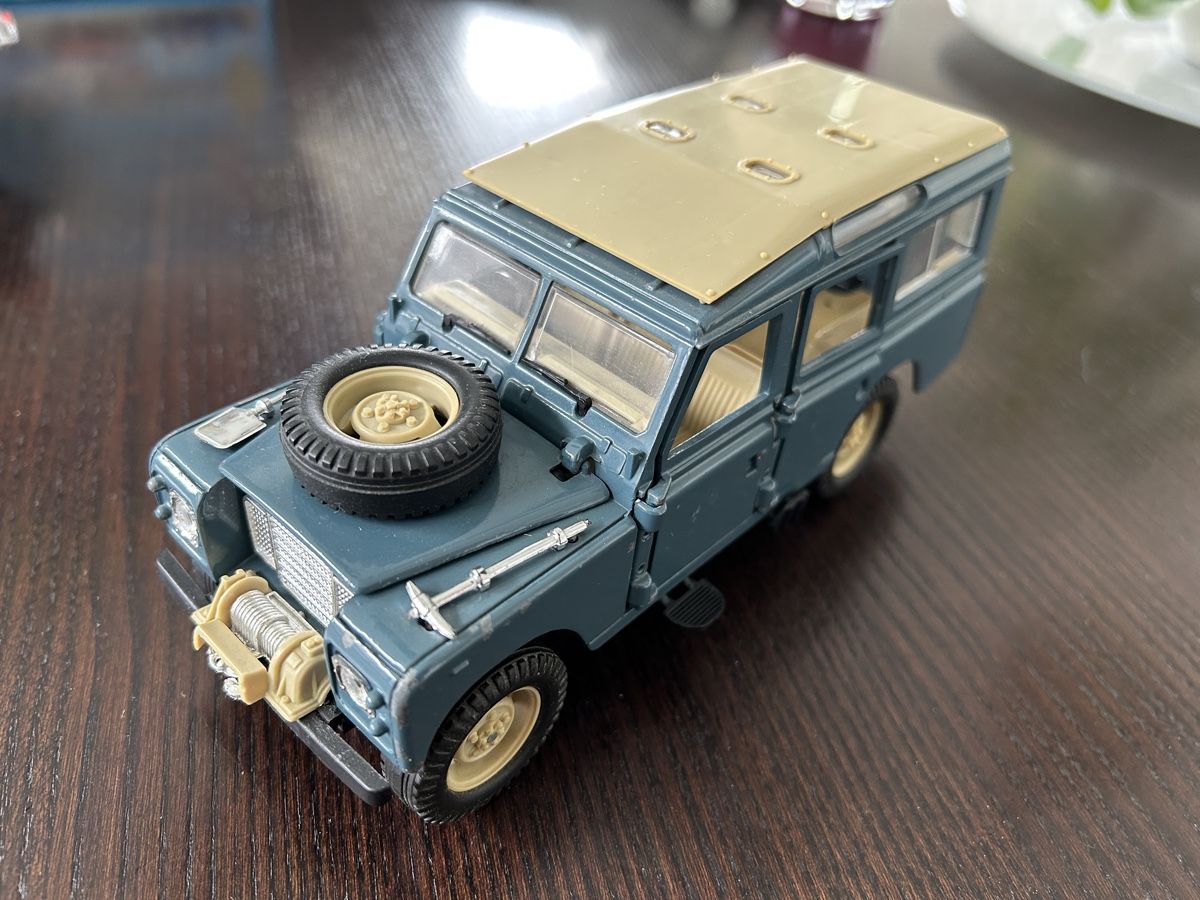 Land Rover Modellini d'auto: Land Rover Defender Modell 1:25 – Usato da Islisberg venduto da Nawi2000