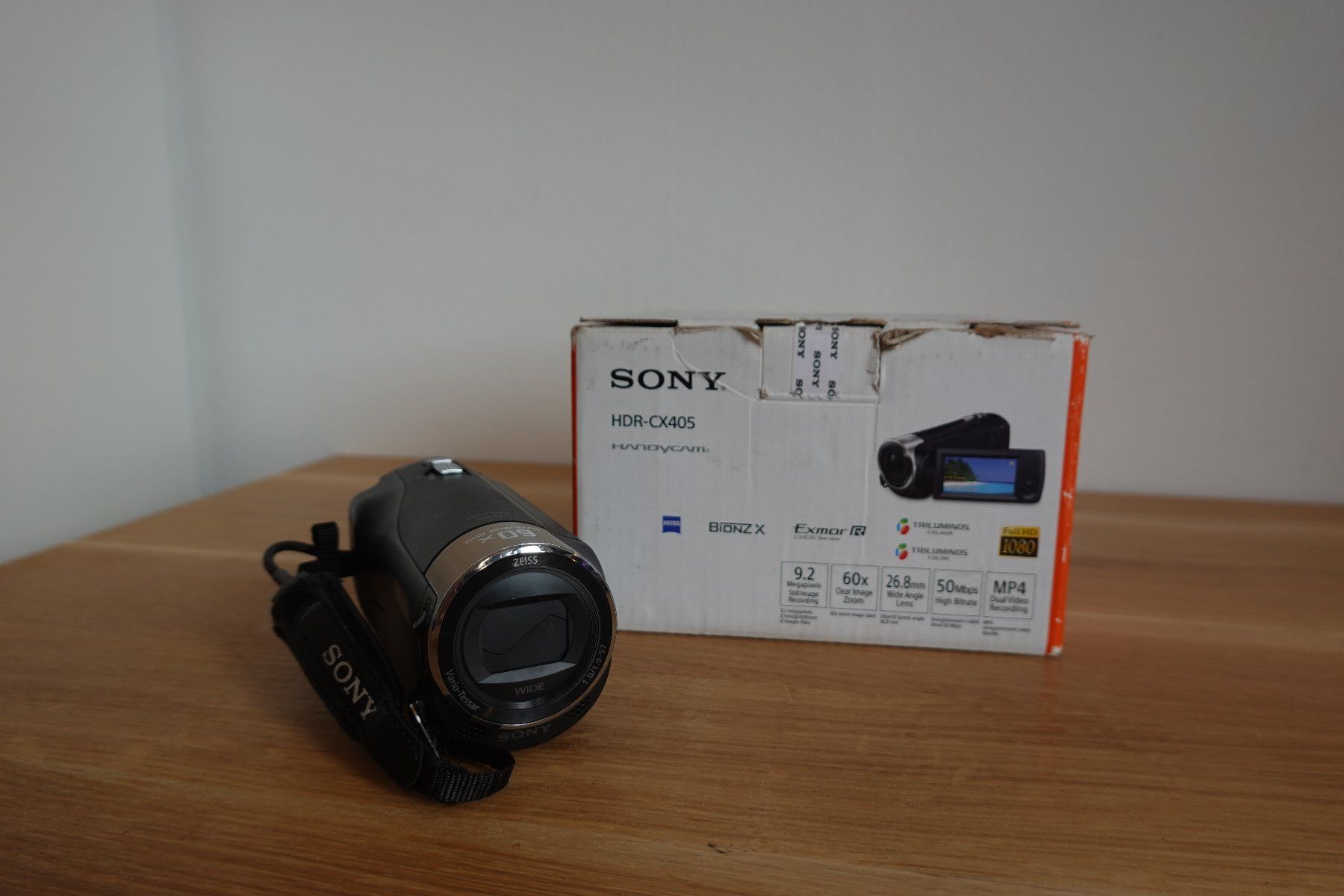 Sony Videocamere: Sony Handycam HDR-CX405 - Schwarz – Nuovo (secondo la descrizione) da Fribourg venduto da mar_9vlt