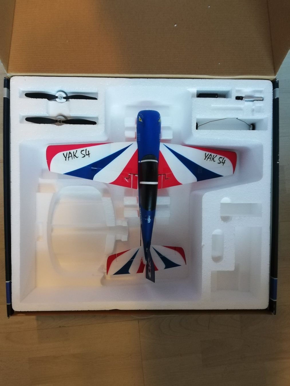 Modellismo RC: ROBBE Nine Eagles YAK 54 3G RC Flugzeug – Nuovo e nell'imballaggio originale da Flüh venduto da AMS-Modellbau 2