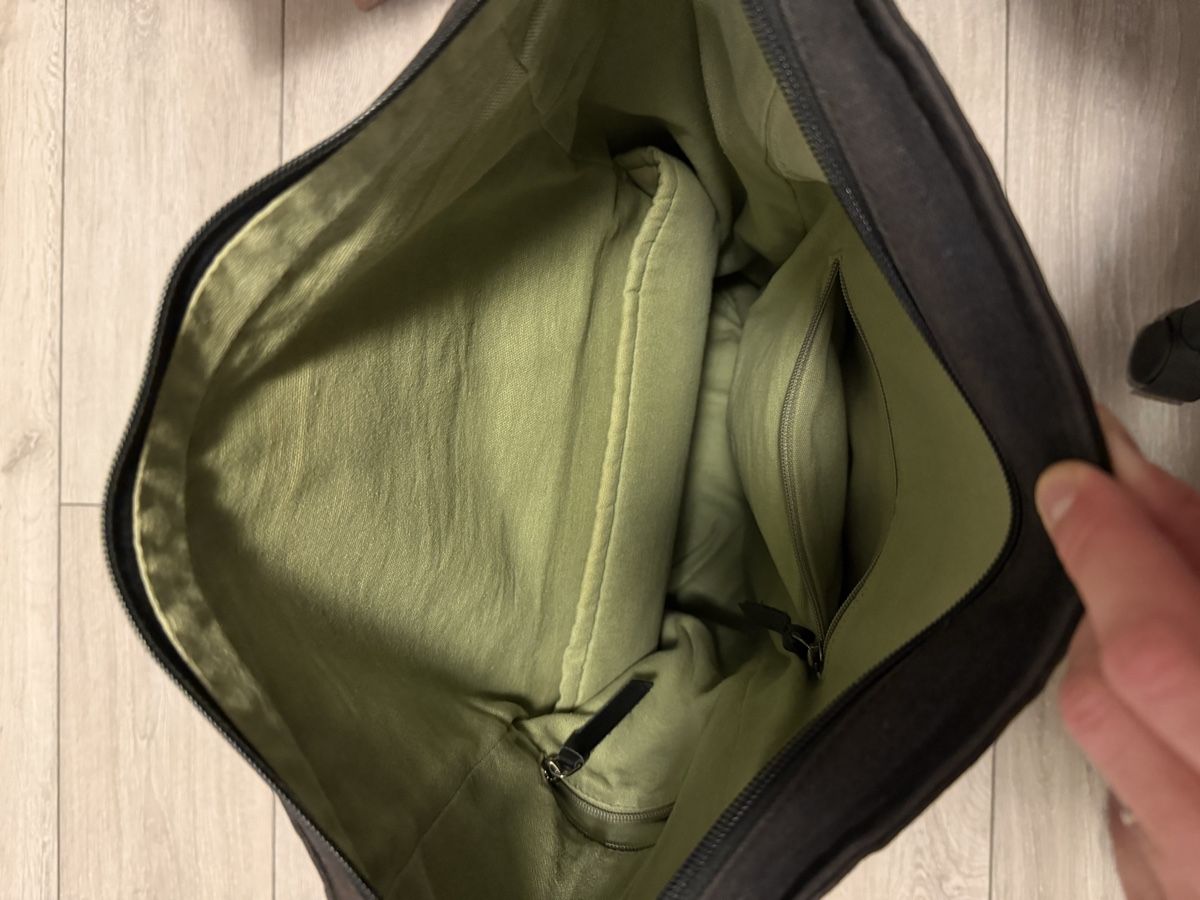 Zaini: Fitz & Huxley Backpack Black Canvas – Usato da Zürich venduto da buy_d5vz 1