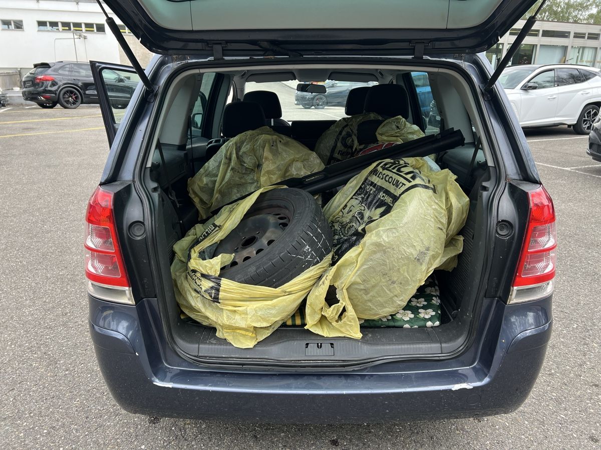 Opel Automobili: Opel Zafira B17TDR – Usato da Weinfelden venduto da Fox770 4