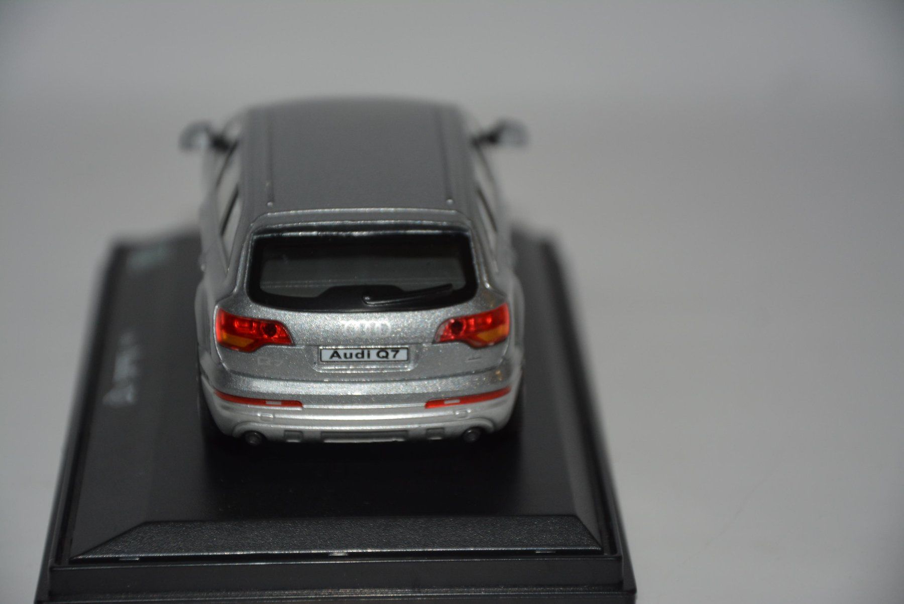 Audi Modellini d'auto: Audi Q7 , Oliex , 1:43 – Nuovo (secondo la descrizione) da Goldach venduto da Feivel9 4