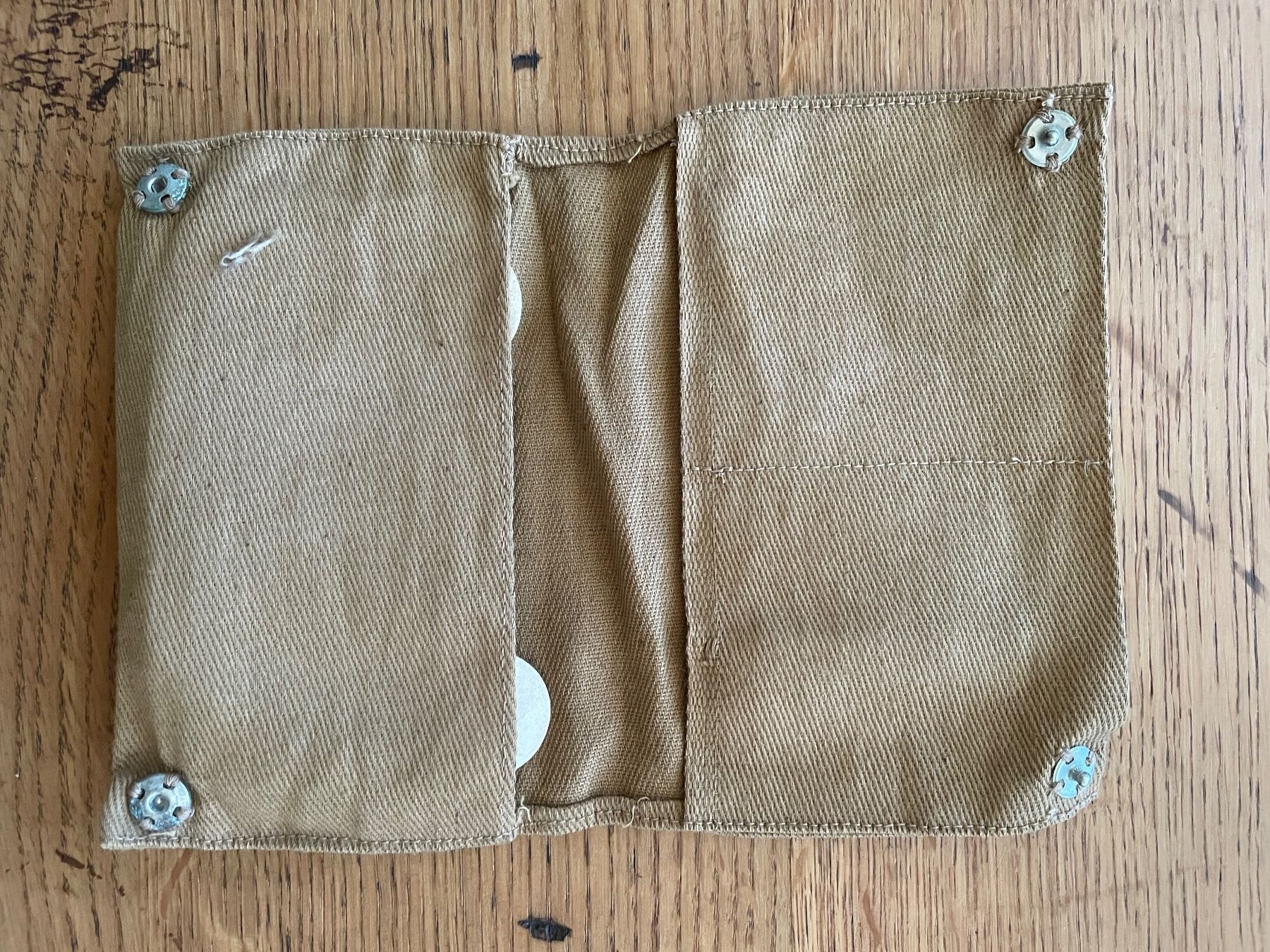 US Army Uniformi: U.S. Army Original WW2 sewing kit – Usato da Oberbütschel venduto da Woodie2005 2