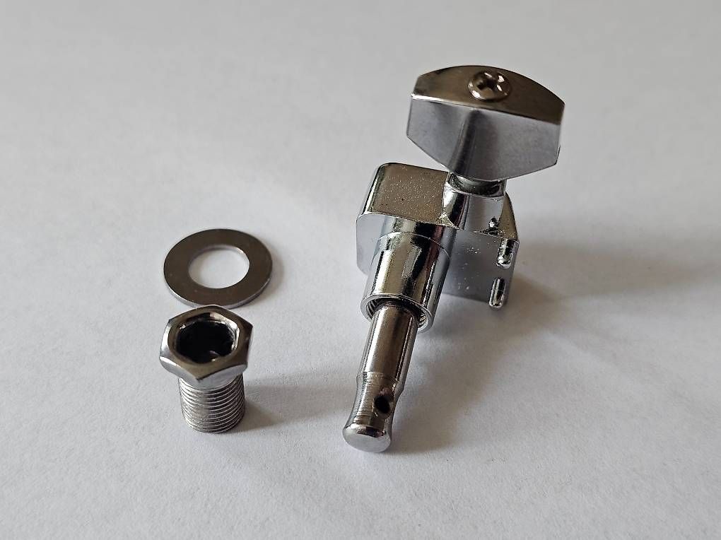 Fender Strumenti musicali: Fender Tuners Chrome 6-in-Line - Excellent Condition – Usato da Lausanne venduto da ale_6c5g 4