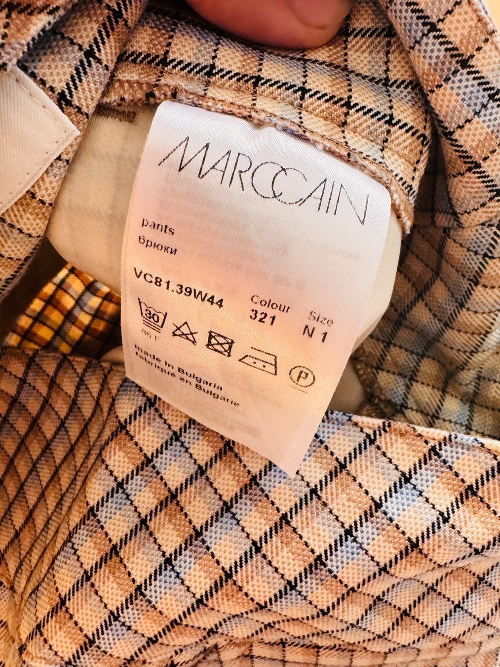 Marc Cain Pantaloni: MARC CAIN HOSE kariert N1 43/36 Freizeithose – Usato da Rorschacherberg venduto da JulieDanielle 3