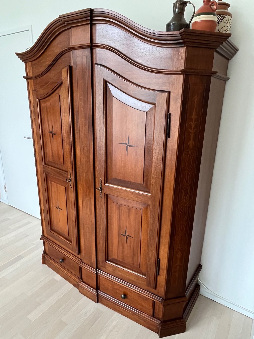 Armadi: Echtholz Schrank, Vintage Style – Usato da Bäretswil venduto da COUGAR339 1