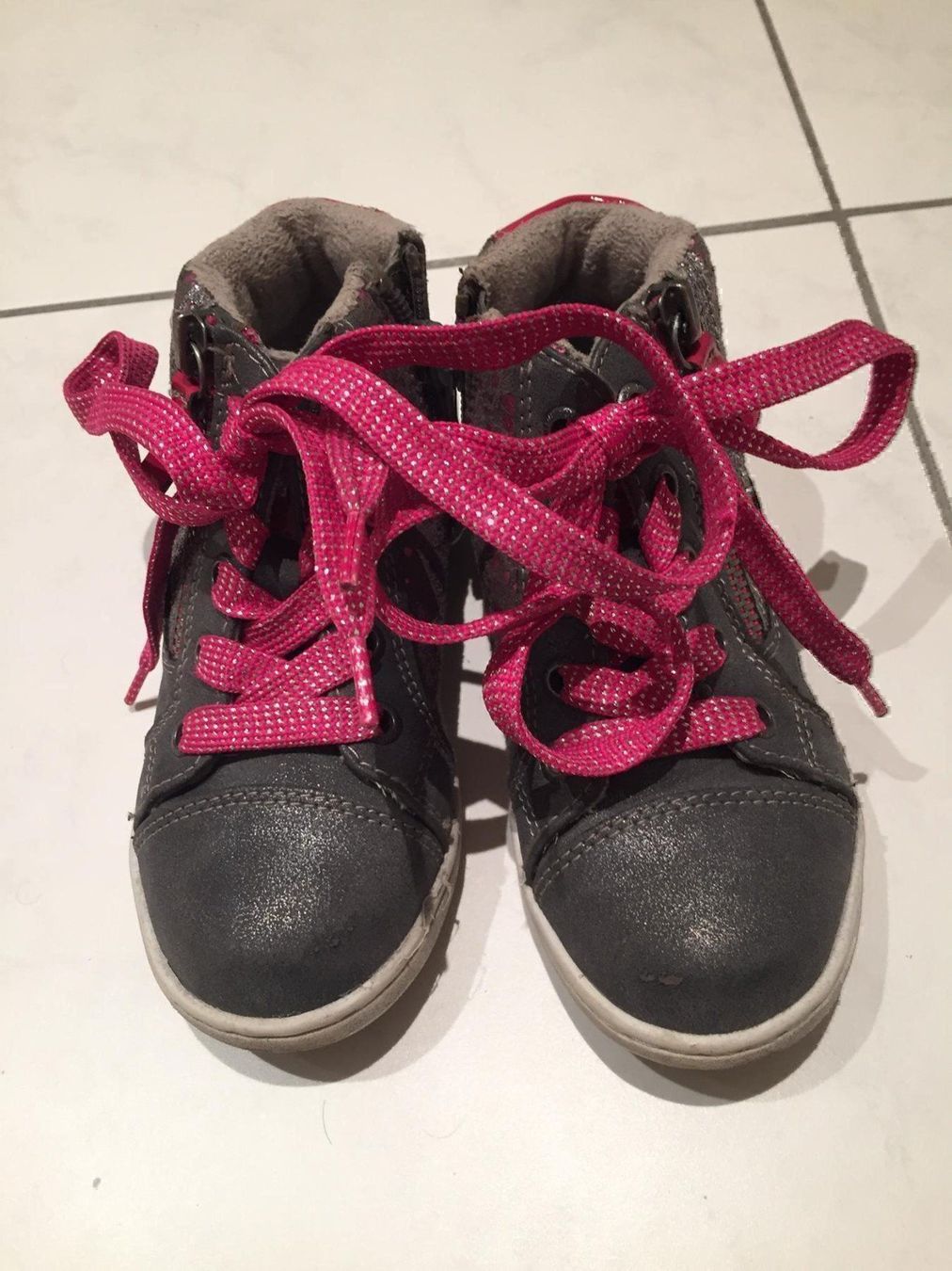 Tom Tailor Schuhe für Mädchen: Sneakerstiefel TOM TAILOR – Gebraucht aus Muttenz von Juvenile33 1
