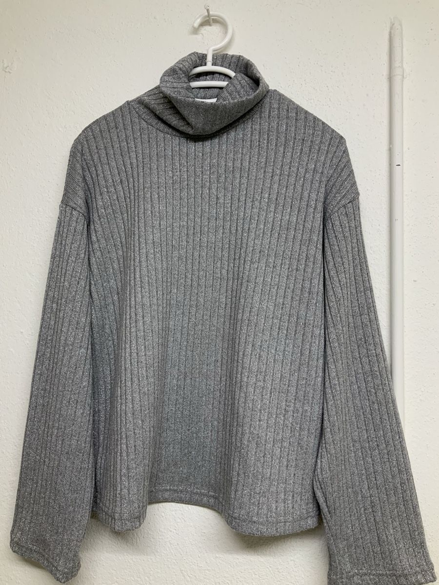 Pulls & Sweat-shirts: Rollkragenpullover Grau Grösse M   – Neuf (Voir description) à Wallisellen par AS.TZ.