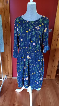 Kleid Tom Tailor Blumenmuster Dunkelblau Groesse 42