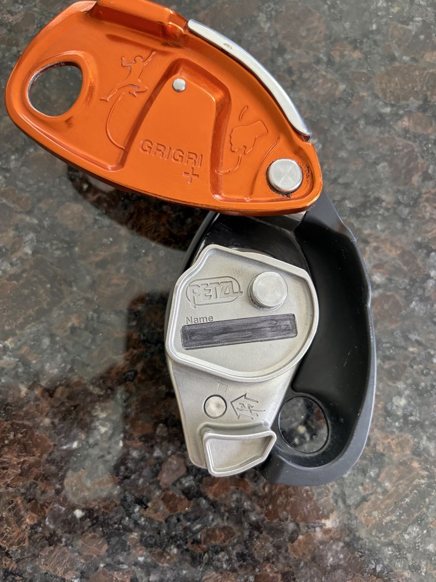 Pareti & prese d'arrampicata: Sicherungsgerät GRIGRI + – Usato da Dietwil venduto da mammut_alpine 1