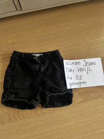 Kurze Hosen