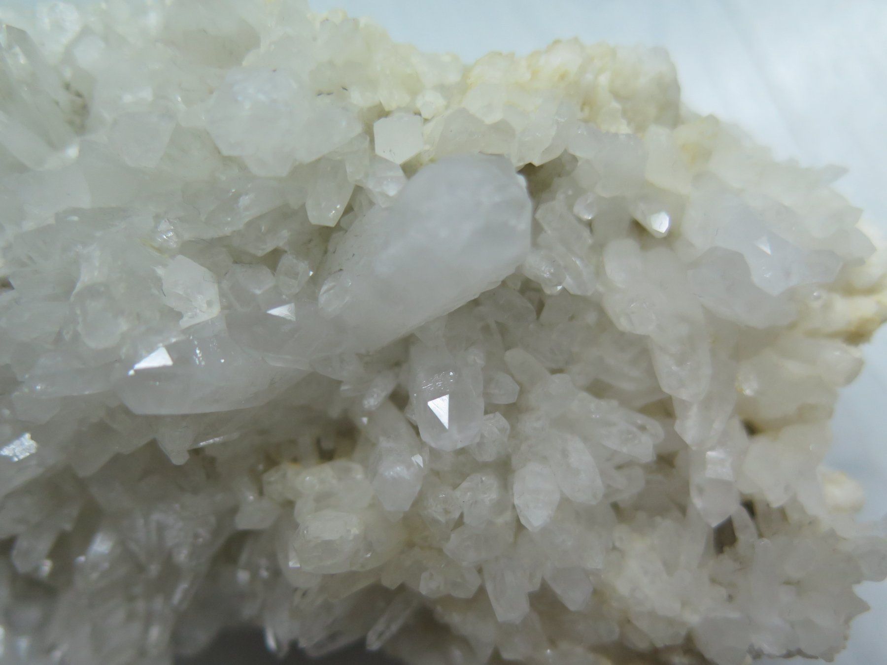 Minerali & Pietre curative: Bergkristall 535 gr. – Usato da Schaffhausen venduto da Yamakana51L8736OQ8 5