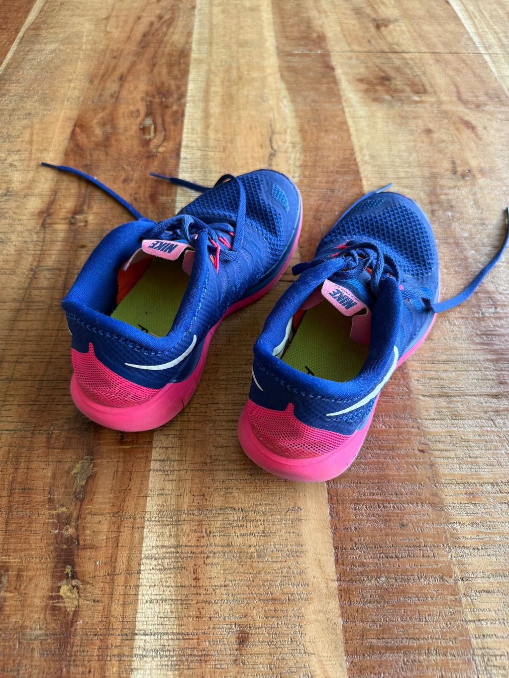 Scarpe da donna: Sportschuhe – Usato da Rain venduto da Trusso 1