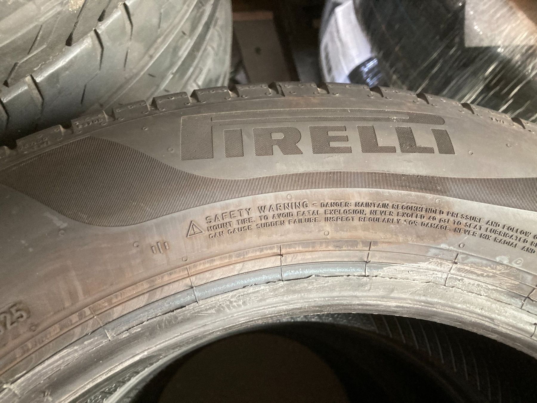 Pirelli Pneus & Kompletträder: 205/60R16 Sommerpneu Pirelli – Gebraucht aus Cham von WB2223 2