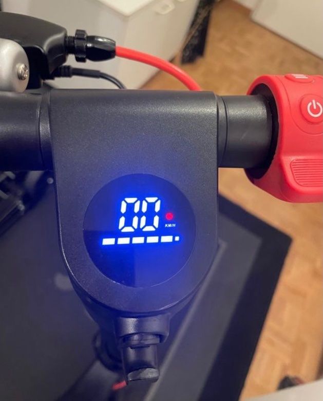 VMAX Kickboard: Toller gut erhaltener VMAX E-Scooter – Usato da Mirchel venduto da Lechrim 2