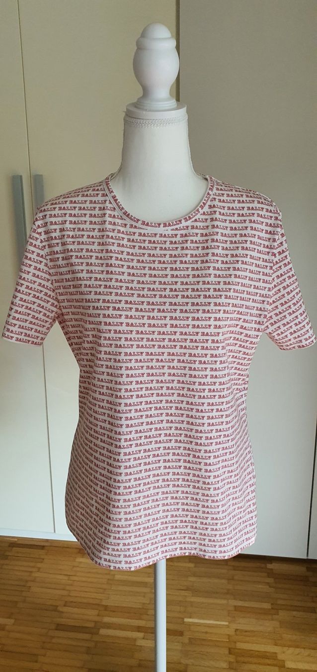 Bally T-shirt: Bally Golf T-shirt – Usato da Basel venduto da Kristal4