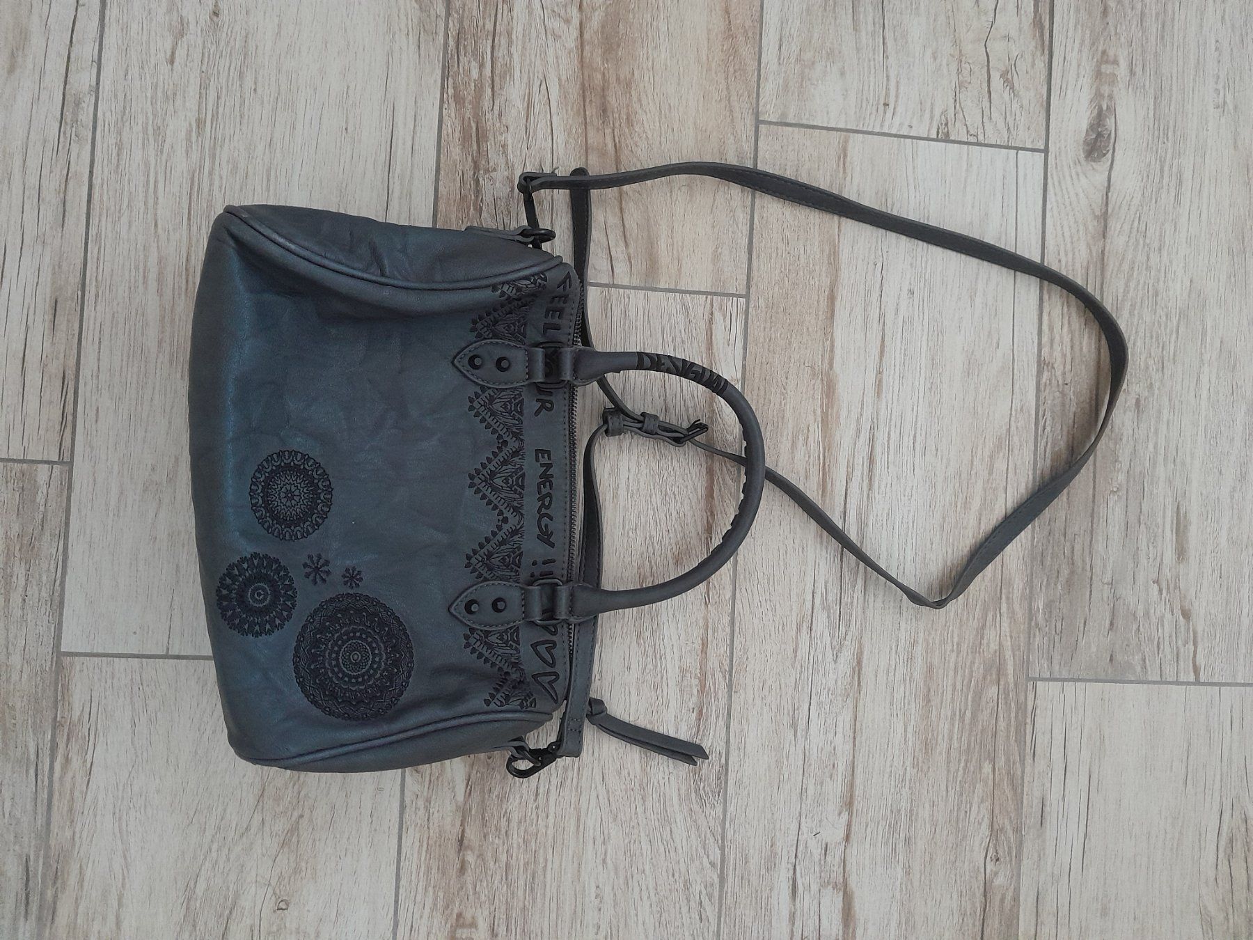 Desigual Taschen: tasche desigual schwarz – Neu (gemäss Beschreibung) aus Schönholzerswilen von foliobart