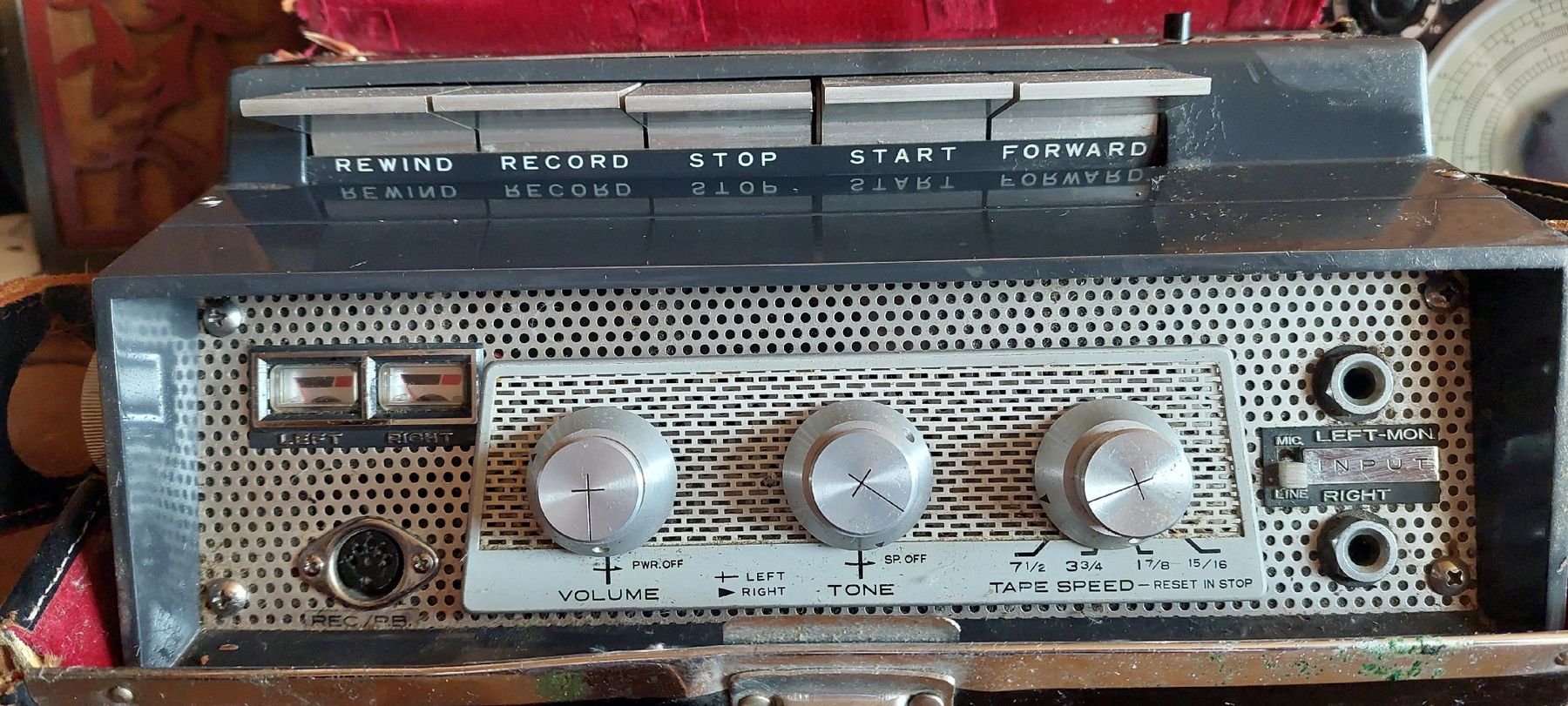 Radio: Akai X IV – Difettoso da Zürich venduto da Ikomerz 2