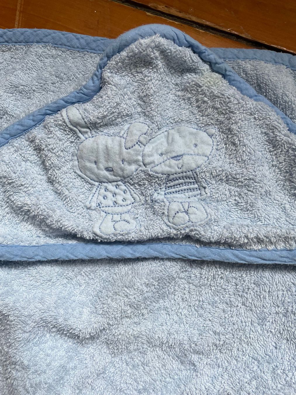 Serviettes: Serviette et débarbouillette pour bébé – D'occasion à Satigny par Suisse_gigi 1