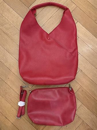Rote Kunstleder Tasche