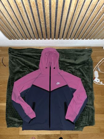 Nike windrunner