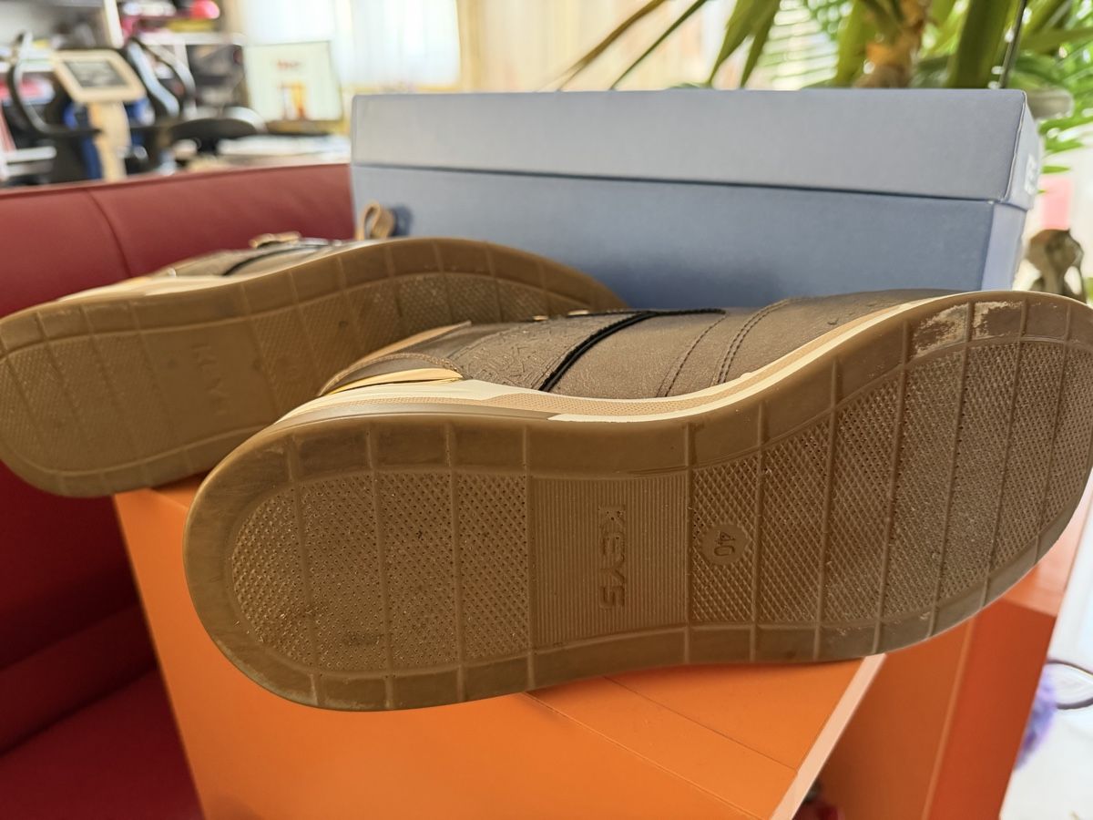 Scarpe da donna: Damen shuhe- gr. 40 – Usato da Cugnasco venduto da tizianaq 3